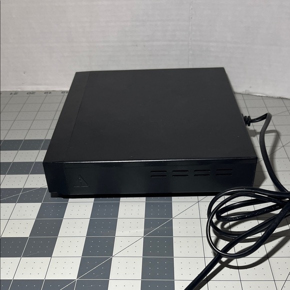 Black DVD Player - Picture 7 of 9